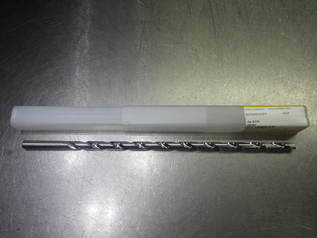 Kennametal 11/32" Coolant Thru 25xD Carbide Drill B273Z08733HPS KN25 (LOC2400)