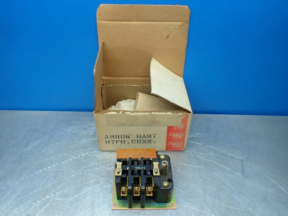New | in-Stock ARROW HART RAD130U PLC Contactors Ohio US | HGR 24 #879672