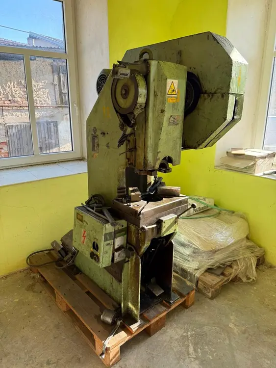 Used 1970 SMERAL LENR 10 Gap Frame (OBS) Presses CZ | Amaron s.r.o. #1066618