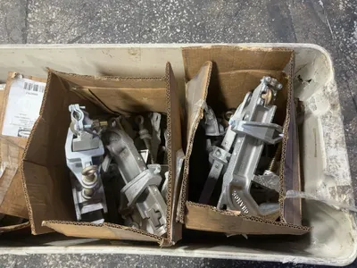 Used CHANCE G3369 Misc Electrical & Power Parts Ohio US | HGR 24 #1064530