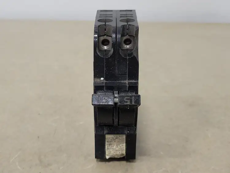 Used FEDERAL PIONEER NC215 Switchgears British Columbia CA | Lenmark #239961