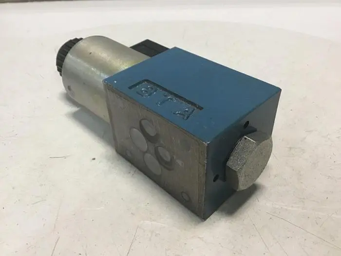 Used BOSCH 0 810 092 107 Valves/Fittings Michigan US | Ideal Machinery #606045