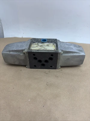 USED Vickers 297239 DG4S4 018C 50