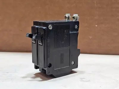 Used COMMANDER QBH220 Switchgears British Columbia CA | Lenmark #1438507