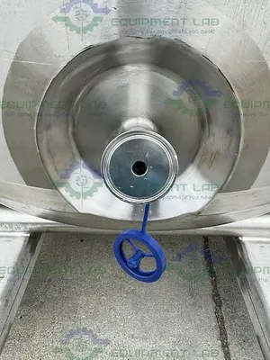 USED PRECISION STAINLESS 600 LITER STAINLESS STEEL JACKETED REACTOR 45 PSI