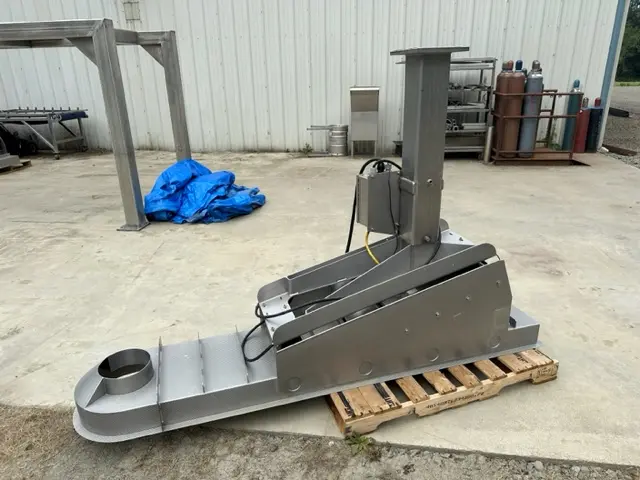 Used FMC VF-10 Vibratory Conveyors | The Equipment Butler #1046248