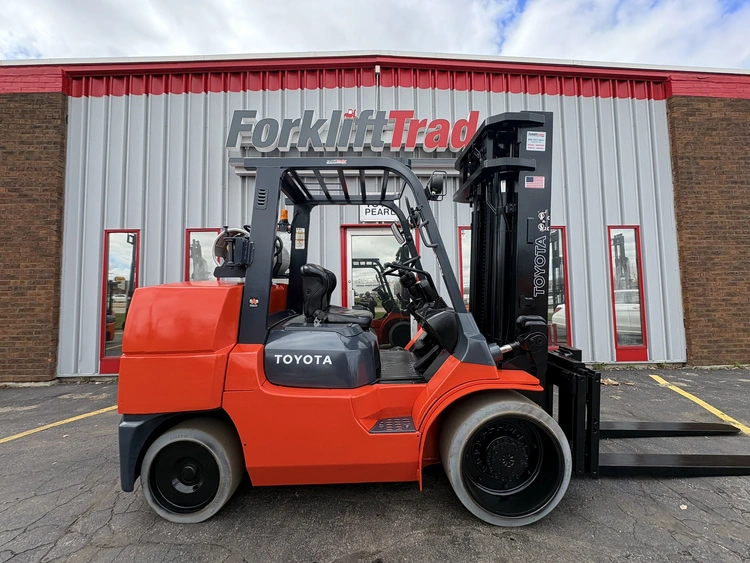 Used 2011 TOYOTA 7FGCU70 Misc Forklifts Wisconsin US | Forklifttrader.com #806828