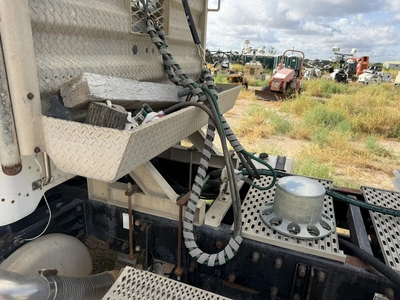 Used 2004 PETERBILT 385 TRUCK TRACTOR Conventional trucks Texas US | Miedema Asset Management Group #1312552