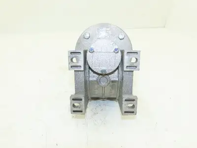 STM RMI 40 D Worm Gearbox 40:1 Reducer 0.29Hp 412rpm IEC 63