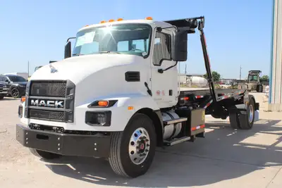 Used 2025 MACK MD7 Rolloff Trucks Texas US | Roll Off Truck World #1491915