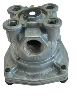 NEW SEALCO SC110139X RELAY VALVE 156719