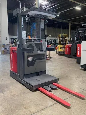 Used 2015 RAYMOND 540OPC30TT Misc Forklifts Illinois US | Somerset Equipment Sales #1567931