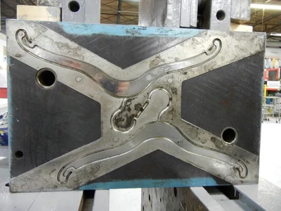 Hanger 8"