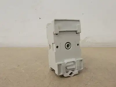 USED ALLEN-BRADLEY 700-HN100