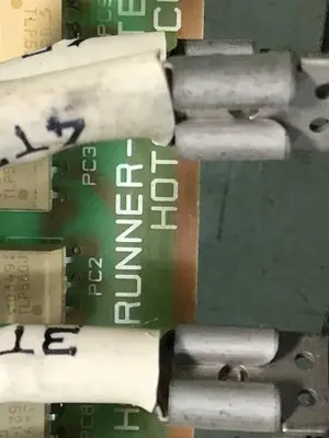 USED HOTSYS HOT-RUNNER SYSTEM