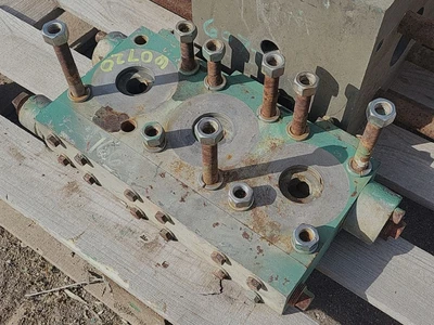 USED WATER BLASTING FLUID END