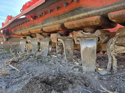 USED KUHN HR4004D