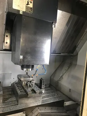 USED 2006 MAKINO V77
