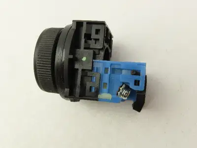 Fuji Electric Yellow Push Button 30mm 250V 6A Lot of 9