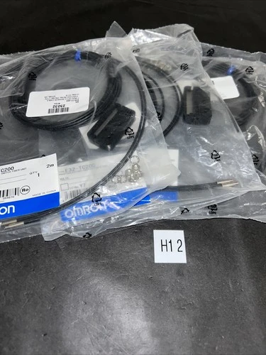 NEW Omron E32-TC200