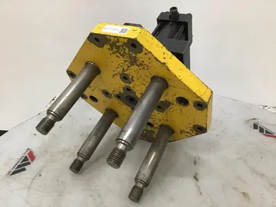 USED VAN DORN 44081J