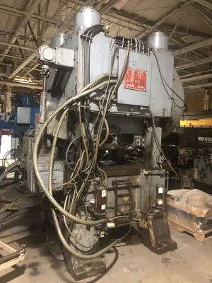 USED 1975 OAK OAK LP-4 PRESS