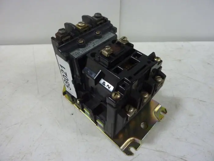 Used ALLEN BRADLEY 500F-AOD930 SER B PLC Contactors Michigan US | Ideal Machinery #699714