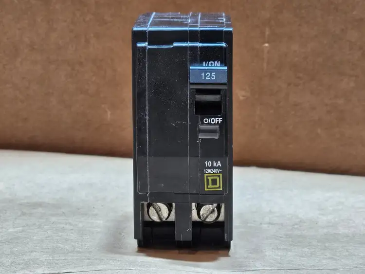 Used SQUARE D QO2125 Switchgears British Columbia CA | Lenmark #913600