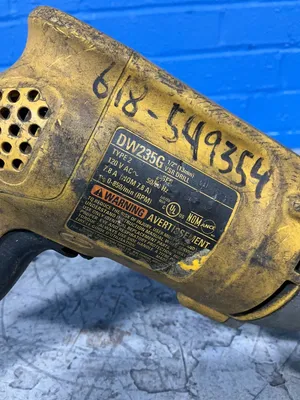 USED DEWALT INDUSTRIES DW235G