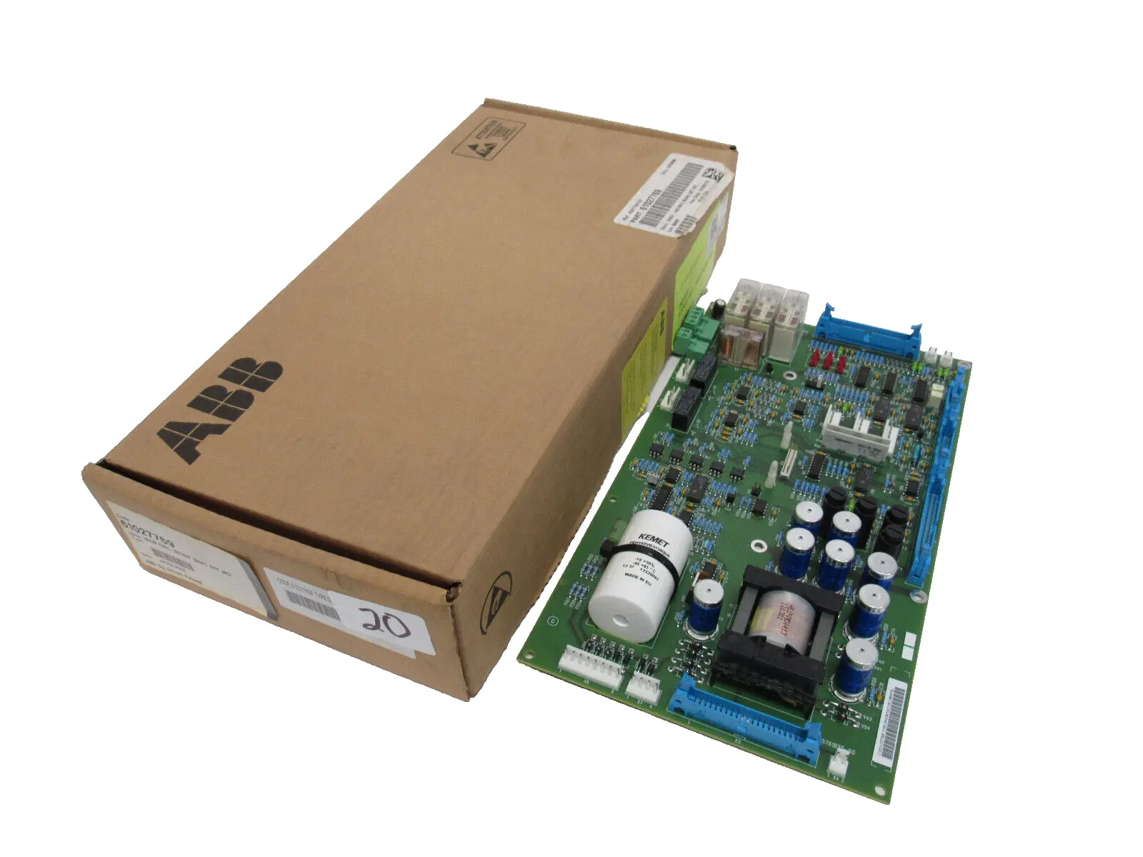 NEW ABB 61027769 CIRCUIT BOARD 5761825-6G