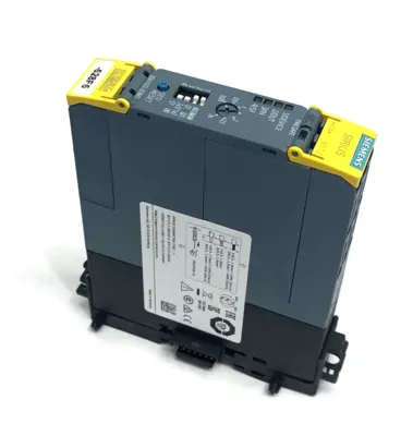 USED SIEMENS SIRIUS SAFETY RELAY, BASIC UNIT ADVANCED SERIES 2+2 TV
