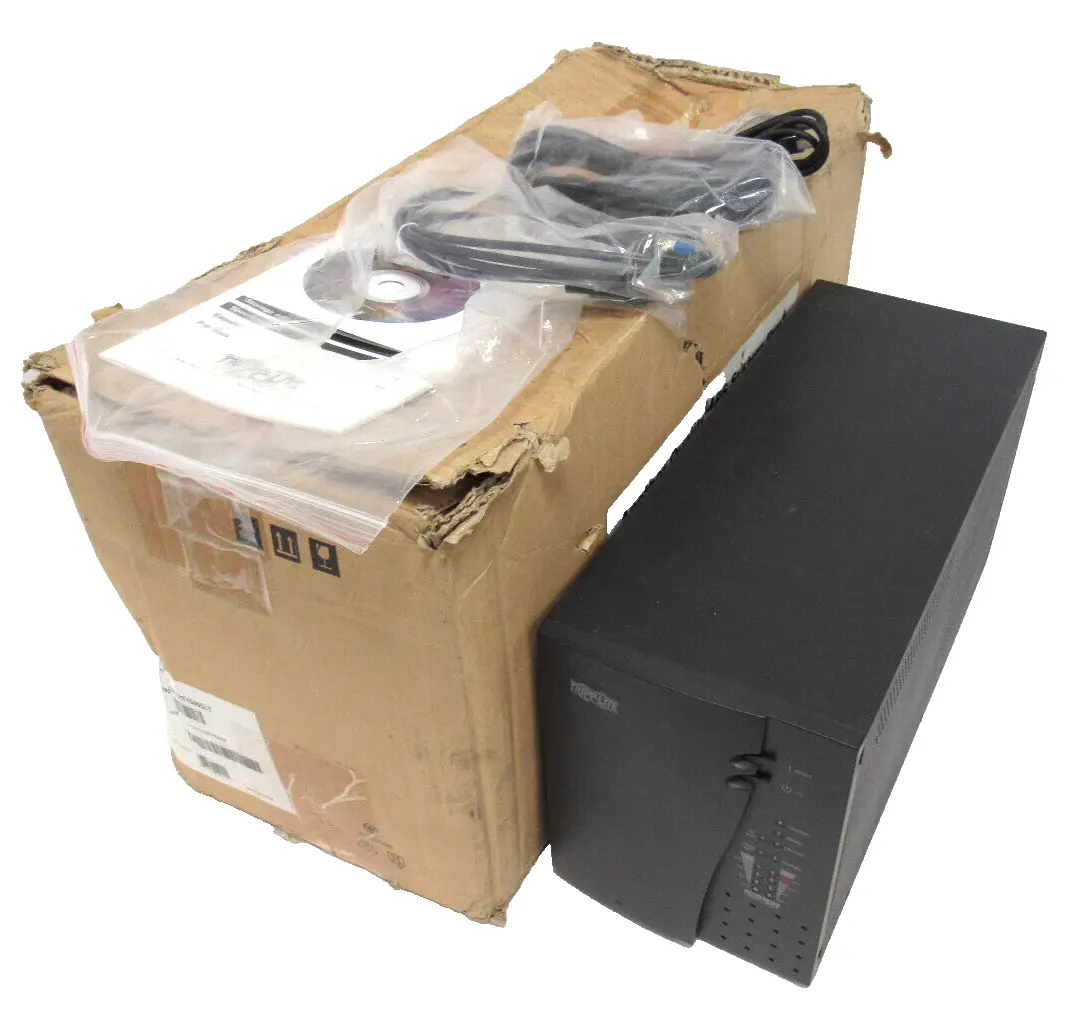 NEW TRIP-LITE SMART1050SLT UPS SYSTEM 1050VA 670W 8 OUTLETS