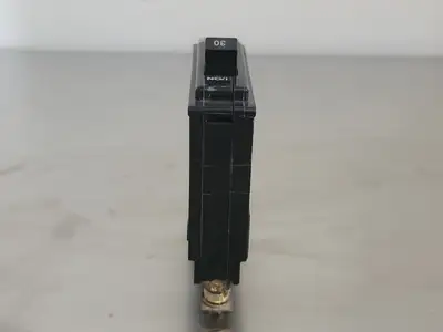USED SQUARE D QOB130