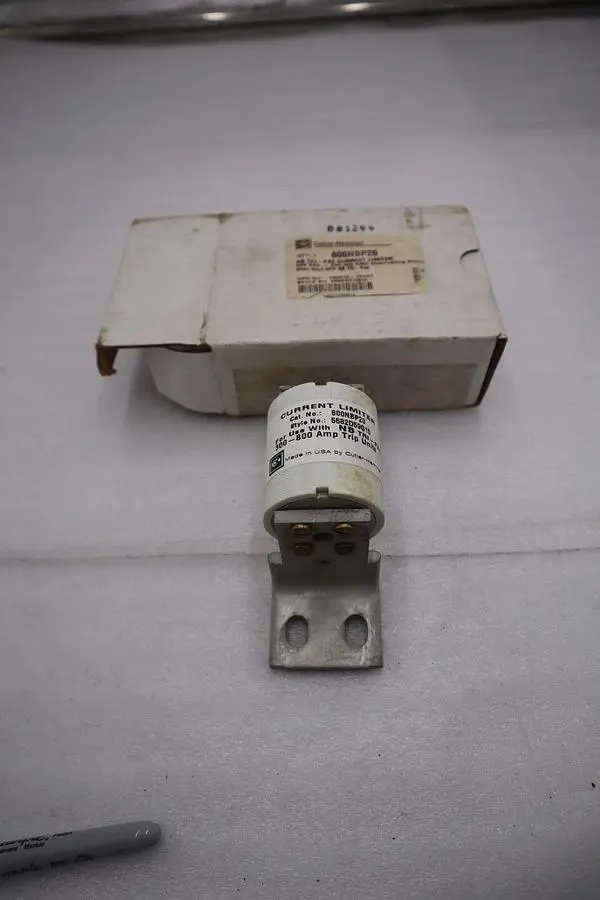 CUTLER HAMMER 800NBP20 600VAC FUSE NEW WITH BOX STOCK K-1242-A