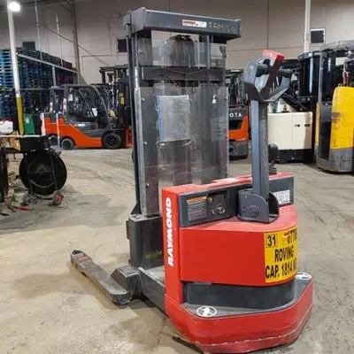 USED 2020 RAYMOND RSS40