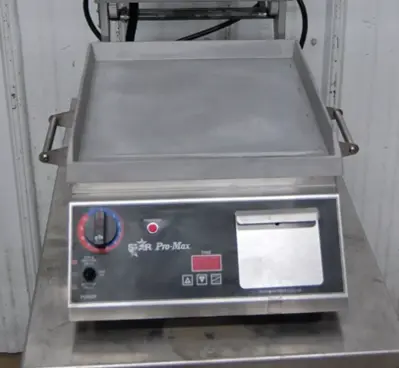 142-1207 Star GR14T Commercial Panini Press w 14 Inch Aluminum Smooth Plates