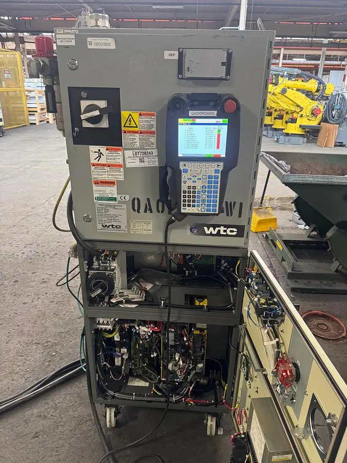 Used 2015 FANUC FANUC R-2000IB/210F Robots Michigan US | Aucto #1332215