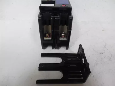 Mitsubishi NF30-SS No-Fuse Circuit Breaker 15 Amps 600VAC 2 Pole Used