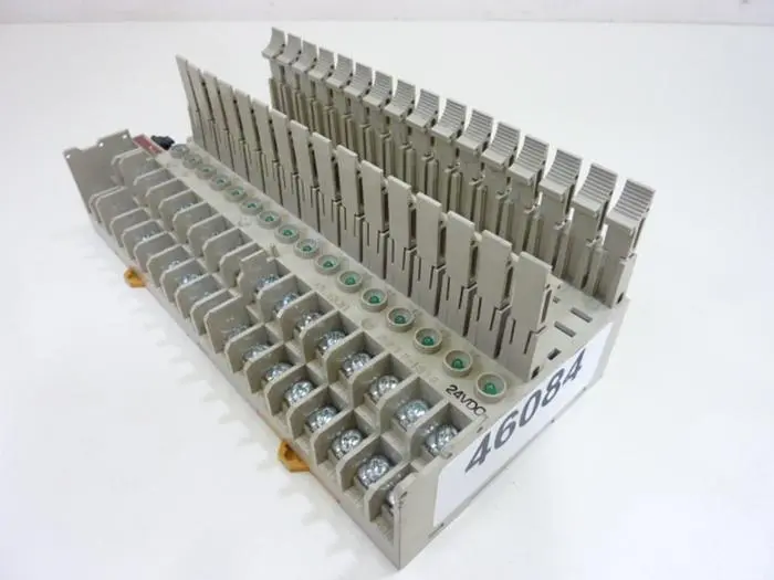 Used OMRON P7TF-IS16 Panel Mounts | Ideal Machinery #661138