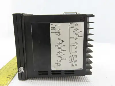Shinko JCD-33A-R/M Temperature Controller 3A 100-240VAC 8VA