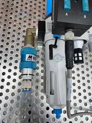 Used FESTO LFR-D-MINI REGULATOR W/ FESTO HEE-D-MINI-24 36PSI/0.25MPA Regulators California US | Equipment Lab #1285488
