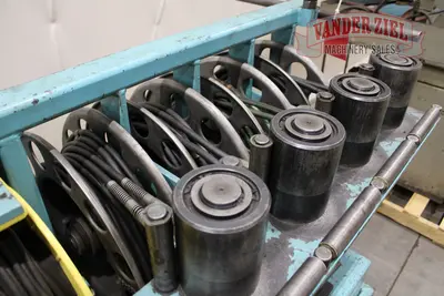 Modern 80,000 lbs. Hydraulic Die Separator