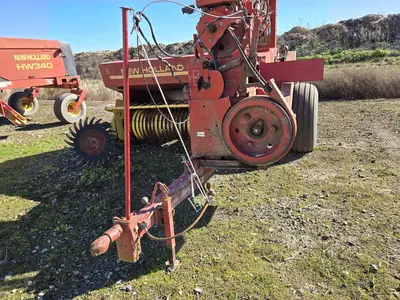 USED 1987 NEW HOLLAND HAYLINER 505