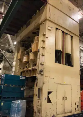 1964 USI CLEARING D4-1600-900-156-102 Straight Side Presses | CNC Pro Equipment (3)