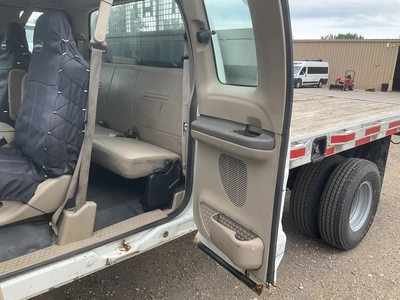 Used 2002 FORD F250 FLATBED Flatbed Trucks Michigan US | Miedema Asset Management Group #1342430