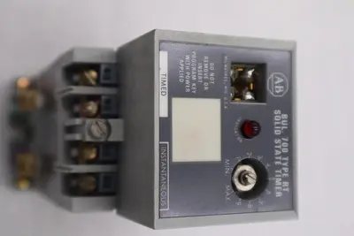 ALLEN BRADLEY 700-RT20N200A1 SERIES B STOCK 5517