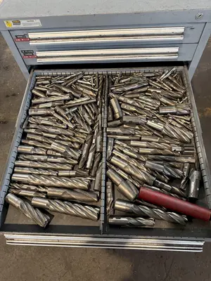 5 DRAWER STANLEY VIDMAR CABINET. STOCK #0542526