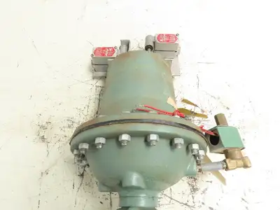 ITT Grinnell Pneumatic Diaphragm Actuator Valve 1-1/2" CF8 Stainless Butt Weld
