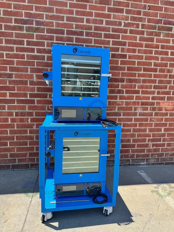 Used CASCADE CVO-5 DOUBLE UP VACUUM OVEN 14.4C TO 150C,  4.5 CU. FT W/ SHELVES Lab Vacuum Ovens California US | Equipment Lab #1269576