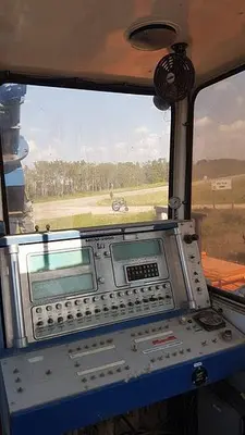USED 1997 PEERLESS BAKER HUGHES HYDRA FRAC BLENDER TRAILER